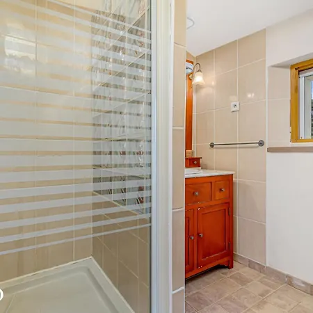 Дом отдыха Mas La Miellerie - Charme Authentique Et Nature *