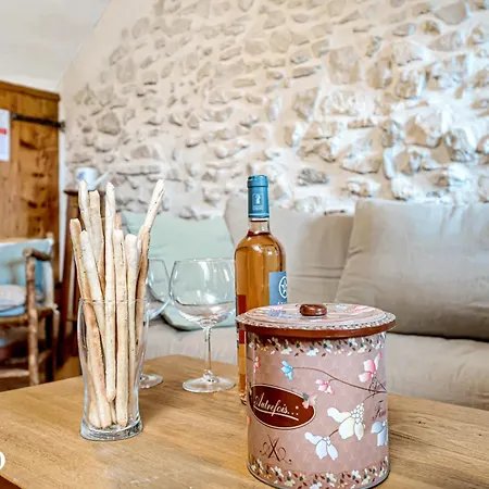 Dom wakacyjny Mas La Miellerie - Charme Authentique Et Nature *